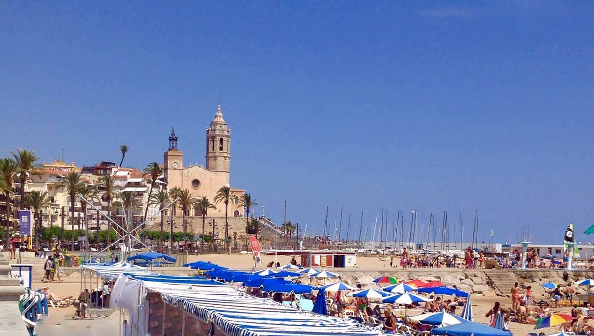 Sitges, una piacevole e vivace località balneare a 30 minuti da Barcellona