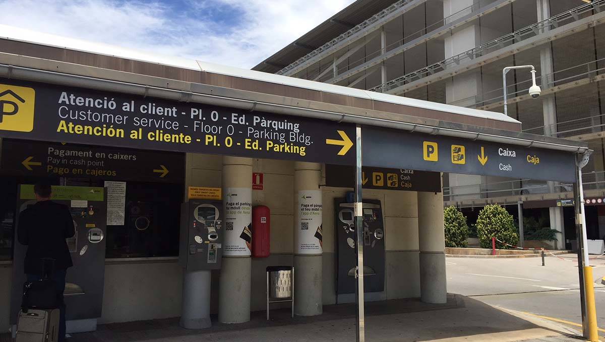 casse del parcheggio dell'aeroporto di Barcellona T2