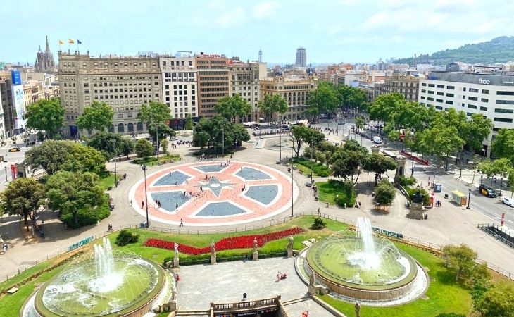 plaza catalunya panorama